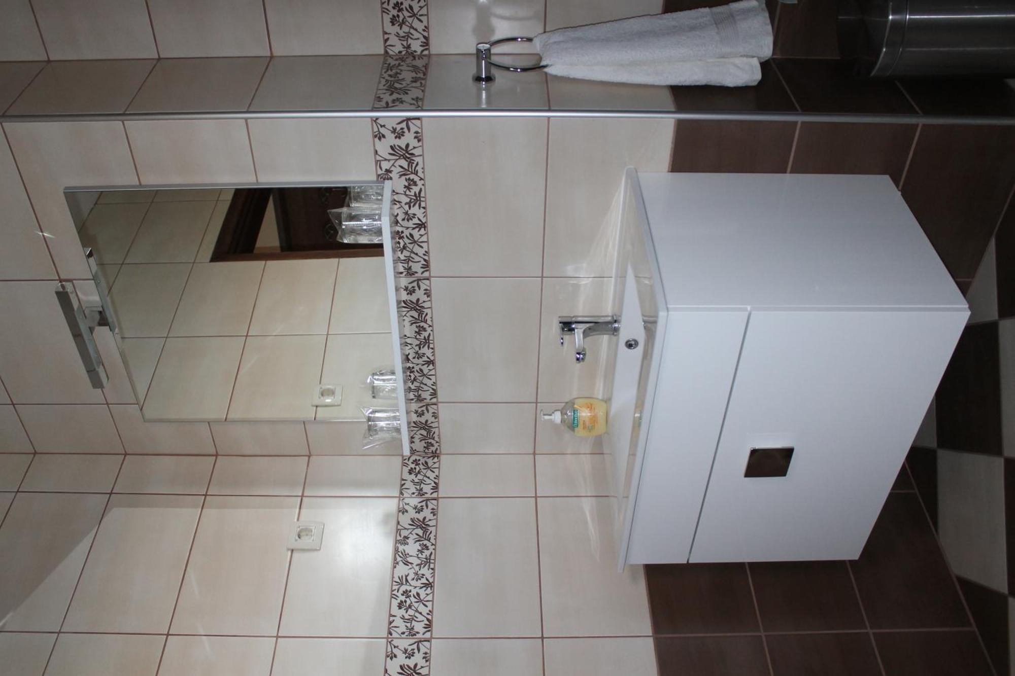 Rooms & Apartment Vinia Bjelovar Room photo