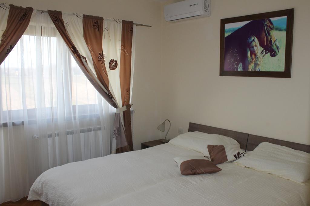 Rooms & Apartment Vinia Bjelovar Room photo
